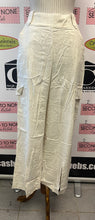 Load image into Gallery viewer, Light-Weight Linen-Look Cargo-Style Pant