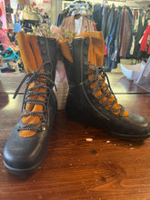 Charger l'image dans la galerie, Martino Banff Winter Boots (Size 8)