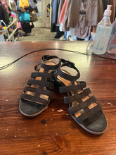 Cargar imagen en el visor de la galería, Franco Sarto Leather Heeled Sandals (Size 6)