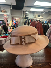 Load image into Gallery viewer, Vintage Cream Wool Hat