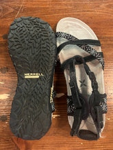 Cargar imagen en el visor de la galería, Merrell Outdoorsy Sandals (Size 6)