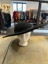 Charger l'image dans la galerie, Canadian Opera Company Wool Wide Brim Hat