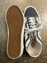 Charger l'image dans la galerie, Vans Old Skool Tapered Eco Theory Sneakers (Men’s 7/ Women’s 8.5)