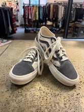 Charger l'image dans la galerie, Vans Old Skool Tapered Eco Theory Sneakers (Men’s 7/ Women’s 8.5)