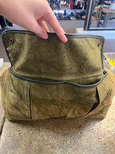 Charger l'image dans la galerie, Nili Lotan Oversized Khaki Bag