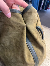 Charger l'image dans la galerie, Nili Lotan Oversized Khaki Bag