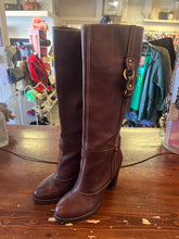 Charger l'image dans la galerie, Geox Fashion Winter Boots (Size 9/EU 40)