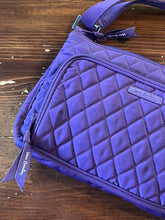 Charger l'image dans la galerie, Vera Bradley Quilted Purple Crossbody