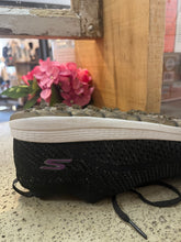 Cargar imagen en el visor de la galería, Skechers Go Golf Shoes (Size 8.5)