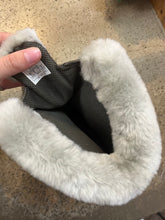 Charger l'image dans la galerie, Columbia Front Zip Winter Boots (Size 6)