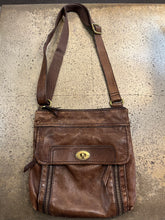 Load image into Gallery viewer, Fossil Brown Leather Stanton Traveller Crossbody
