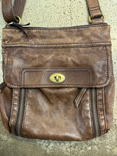 Load image into Gallery viewer, Fossil Brown Leather Stanton Traveller Crossbody