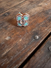 Charger l'image dans la galerie, Lauren G Adams Turquoise Clover Ring