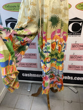 Cargar imagen en el visor de la galería, True Destinations Fun Summer Pants (Size L)