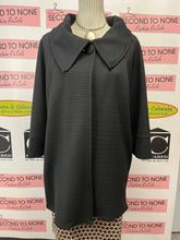 Cargar imagen en el visor de la galería, Artex Ribbed Swing Dress Coat (Size L)
