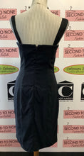 Cargar imagen en el visor de la galería, Le Chateau 80’s Vibe Printed Cocktail Dress (Size M)