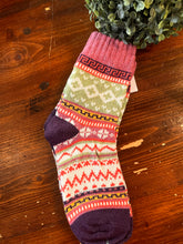 Charger l'image dans la galerie, Women's/Unisex Nordic Fairisle-Style Wool Blend Socks (5 Designs)