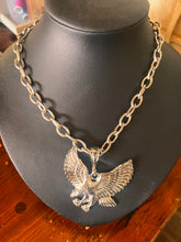 Cargar imagen en el visor de la galería, Large Eagle Necklace