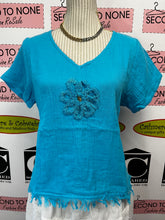 Load image into Gallery viewer, 100% Cotton Large Floral Top (2 Colors)(Restocked!)
