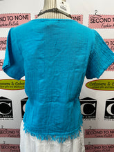 Load image into Gallery viewer, 100% Cotton Large Floral Top (2 Colors)(Restocked!)