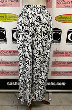 Load image into Gallery viewer, Black & White Abstract Flowy Pants (Only 3 left)