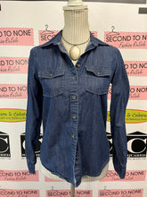 Load image into Gallery viewer, Banana Republic Denim Button Up Shirt (Size XS)