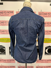 Load image into Gallery viewer, Banana Republic Denim Button Up Shirt (Size XS)