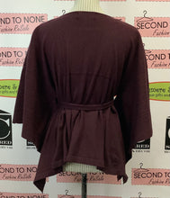 Cargar imagen en el visor de la galería, Charlie Paige Belted Shawl Top (One Size)