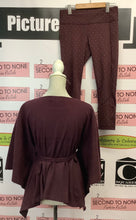 Cargar imagen en el visor de la galería, Charlie Paige Belted Shawl Top (One Size)