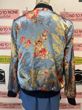 Load image into Gallery viewer, Forever 21 Silk-Look Floral Bomber Jacket (Size S)