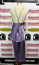 Cargar imagen en el visor de la galería, Satin 2-Piece Pyjamas Set (Size 2X)