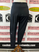 Load image into Gallery viewer, Under Armour Cropped Tights (Fits M/L)