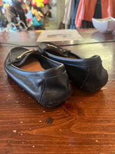 Load image into Gallery viewer, Calvin Klein Leather Loafers (Size 9)