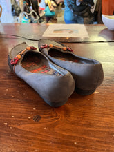 Load image into Gallery viewer, Brida Wooden Charm Accent Loafers (Size 7/EU 38)