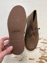 Load image into Gallery viewer, Clark’s Brown Leather Women’s Desert Boots (Size 7)