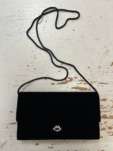 Cargar imagen en el visor de la galería, Vintage Fiona Black Velvet Evening Bag