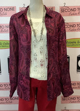 Charger l'image dans la galerie, Sheer Purple Paisley Top (Size M)