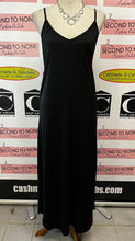 Load image into Gallery viewer, Simple Black Maxi Dress (Size S)