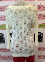 Charger l'image dans la galerie, Cream Crochet Top (Size M)