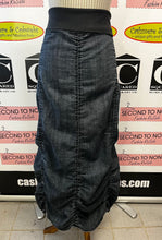 Load image into Gallery viewer, Faded Black Denim Ruched Skirt (Size M)