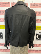 Charger l'image dans la galerie, Max Studio Faux Leather Jacket (Size L)