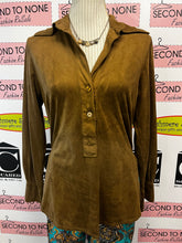 Load image into Gallery viewer, Brown Suede Like Long Sleeve (Size 6)