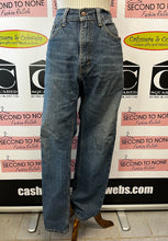 Charger l'image dans la galerie, Levi’s 505 Stonewash Jeans (Size 34W x 32L)