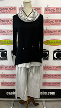 Charger l'image dans la galerie, Orly Elegant B&W Stripe 2pc Pant Set (Size S)