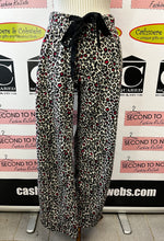 Load image into Gallery viewer, La Senza 2 PC Cheetah Sleep Set (Size M)