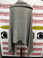 Load image into Gallery viewer, Steve Madden Soft-Knit Shawl (One Size)