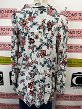 Load image into Gallery viewer, Printed Baby Doll Button Down (Size XL)