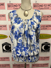 Cargar imagen en el visor de la galería, Printed Open Back Sleeveless Blouse (Size L)