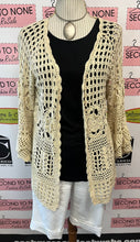Charger l'image dans la galerie, The Paragon Crochet Wide Sleeve Cardigan (Size S)