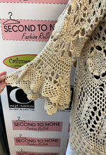Charger l'image dans la galerie, The Paragon Crochet Wide Sleeve Cardigan (Size S)
